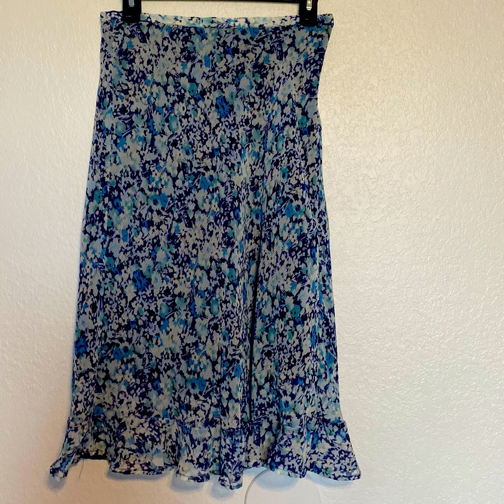 Jaclyn Smith brand blue maxi skirt. Size M.